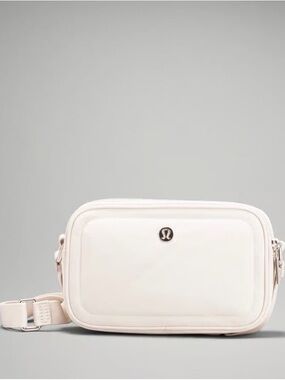 lululemon athletica Light Pink Crossbody Camera Bag